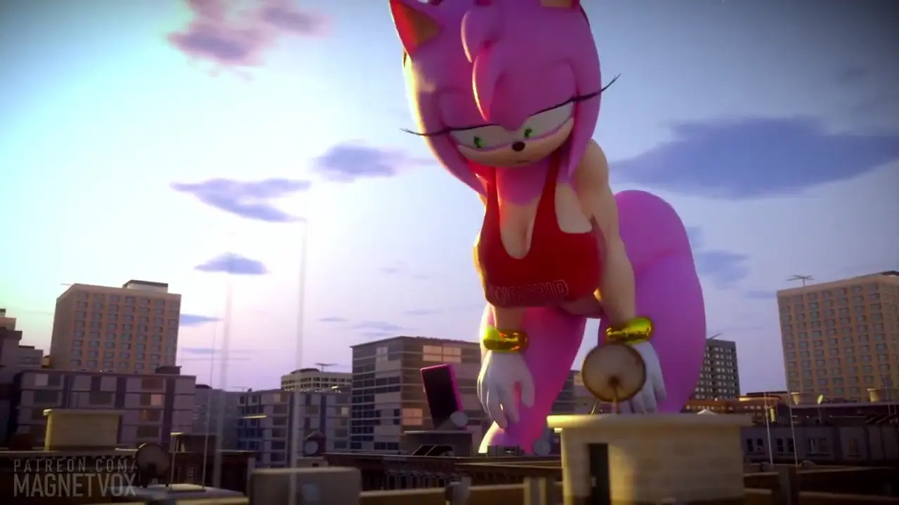 Giant Amy in the City