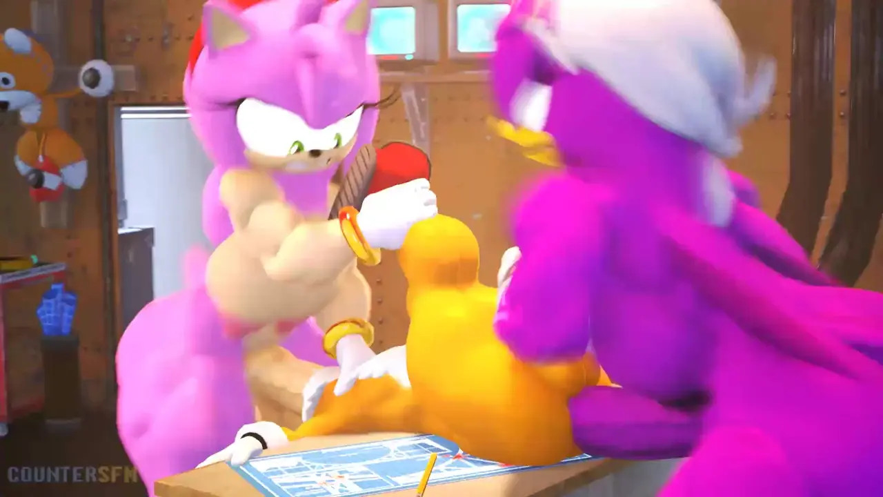 Tails gets Railed