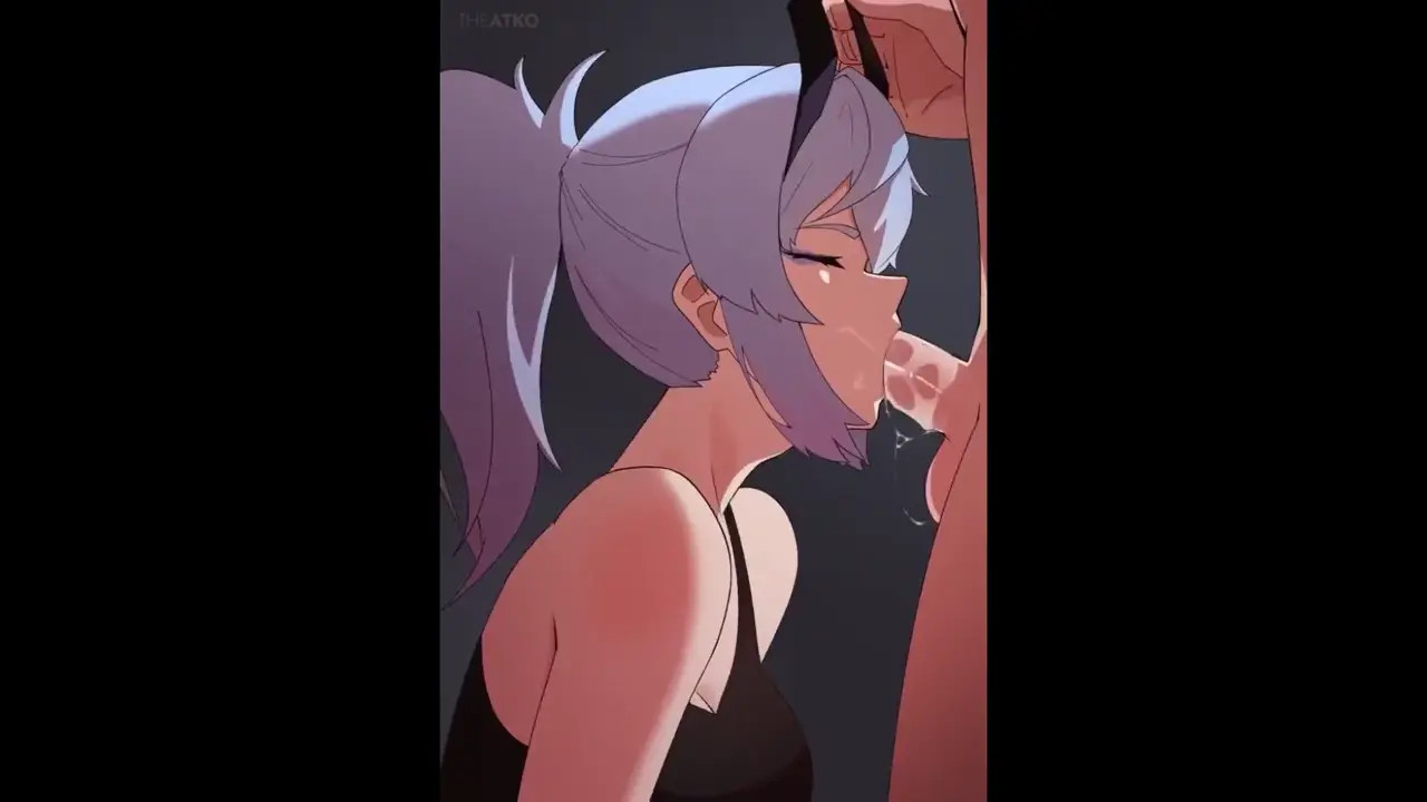Girl gives a Blowjob while Grabbed by the Horns