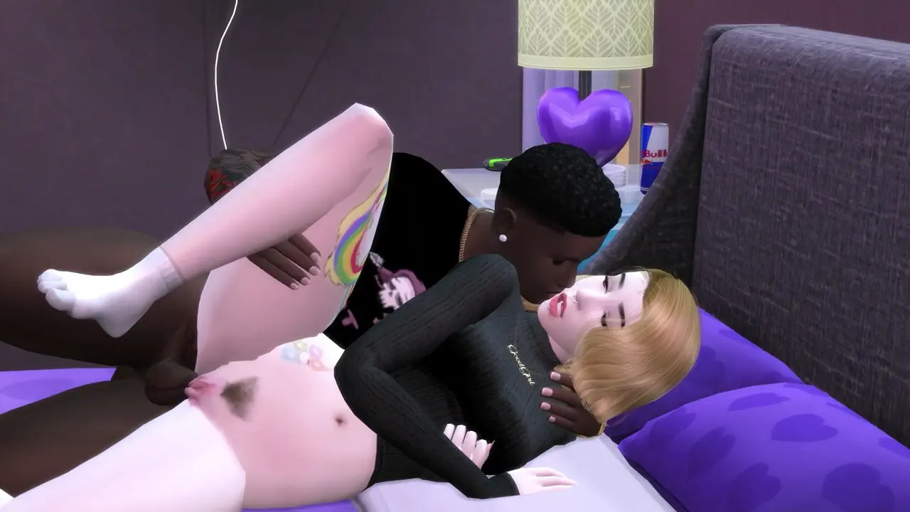 Sexy BBC Rails Pale Skinned Girlfriend On His Bed And Comes Inside Her