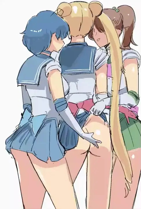 Mercury touches Moon's ass