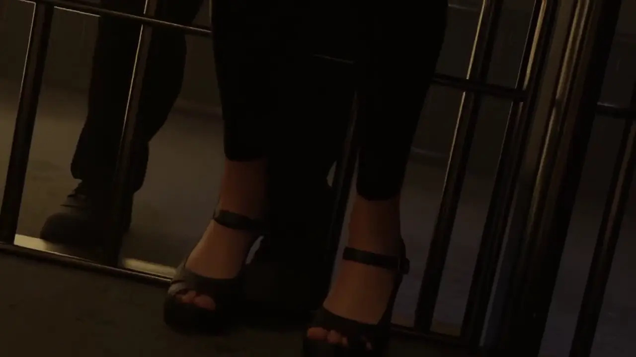 Tiffa bondage in prision lol