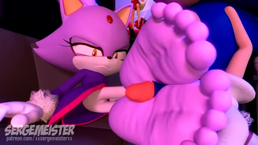 Sonic fuck Blaze's foot