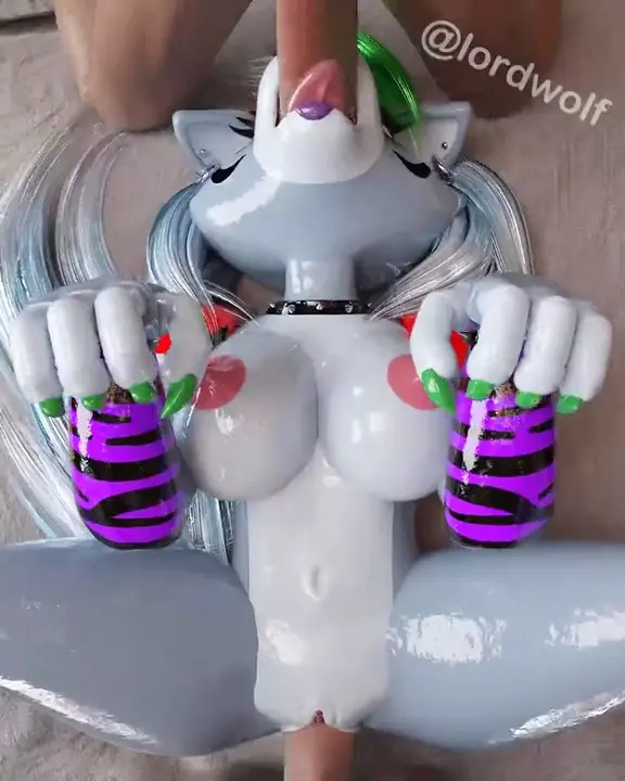 Roxanne wolf POV 2