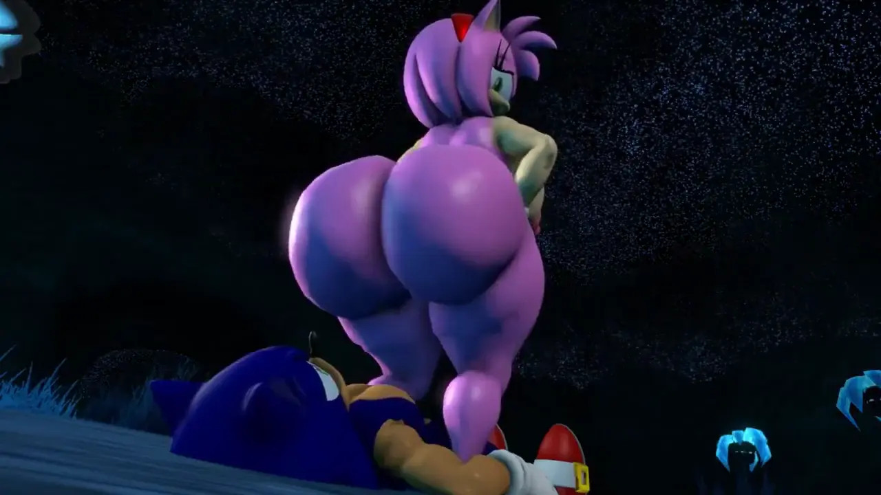 Amy Sitting on Sonic's Face
