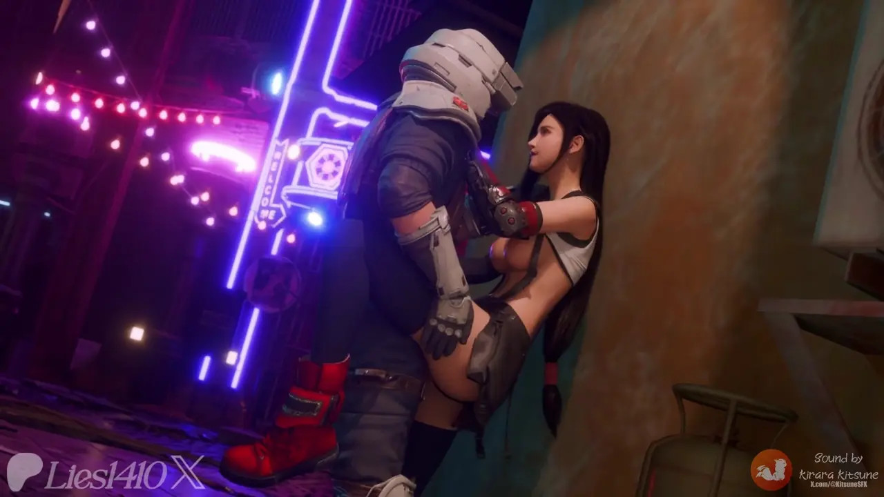 Tifa quickie in front of Honey Bee Inn