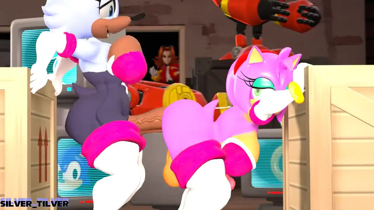Rouge Cosplayers