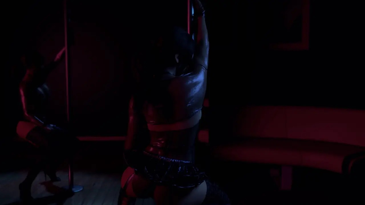 Lara Croft Pole Dance