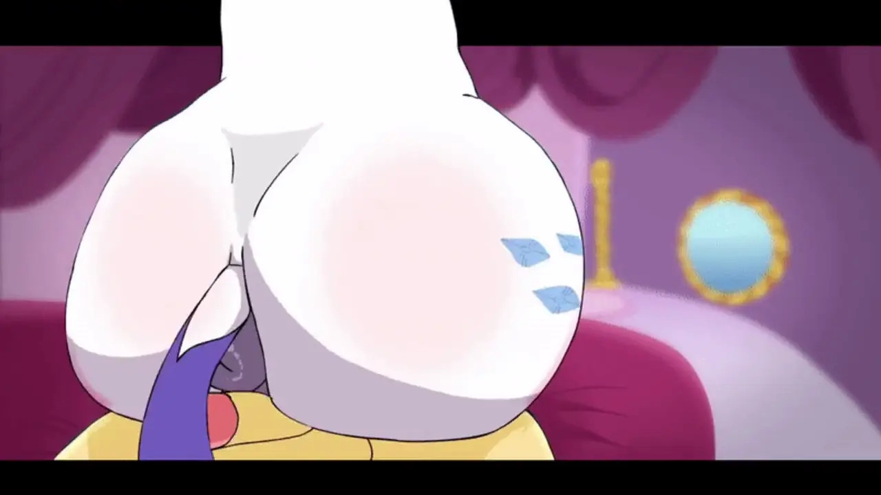 Rarity Rubbing Pussy