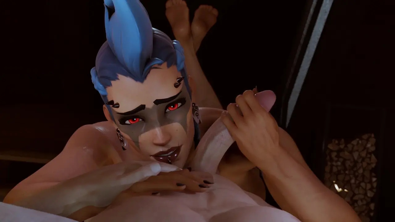 Junker Queen Intimate Handjob
