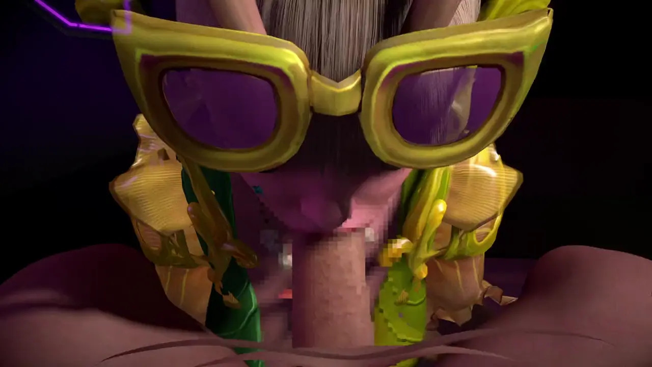 Mantis Cosplayer gets Throat Rammed and finished with throatpie.