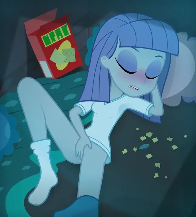 Maud Pie gets masturbate by herself