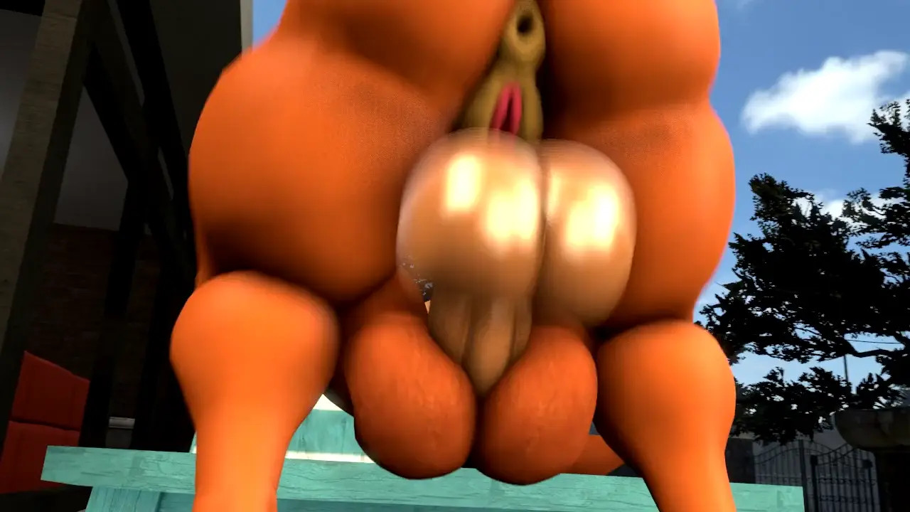 Tawna smash Coco