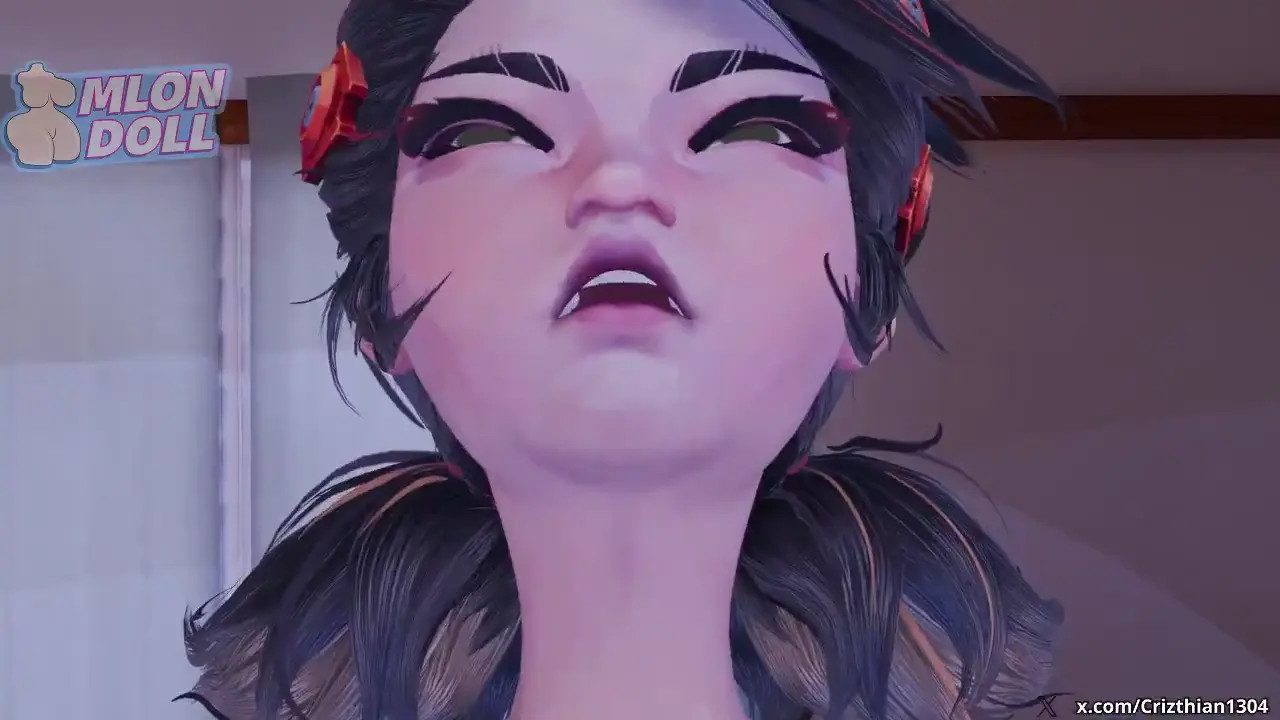 Peni have a biggest thing under her doll ????