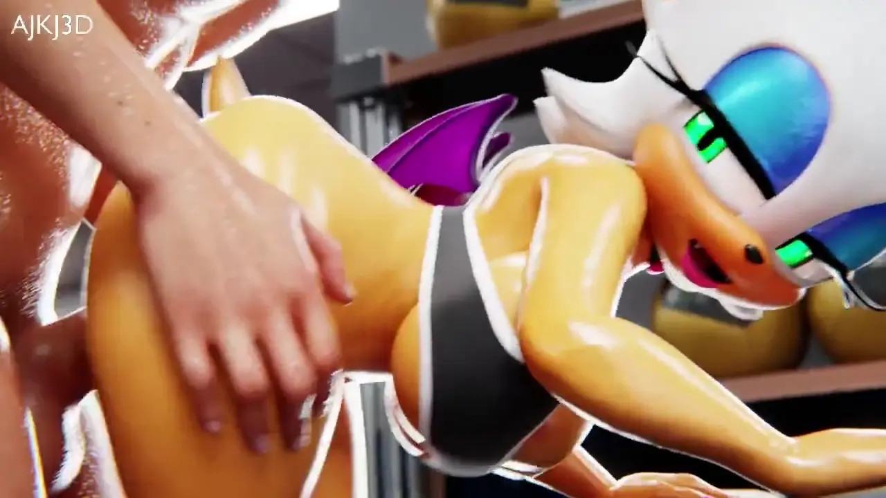 Rouge from behind