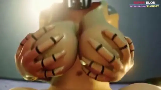 Toy Chica mostrando las Tetas