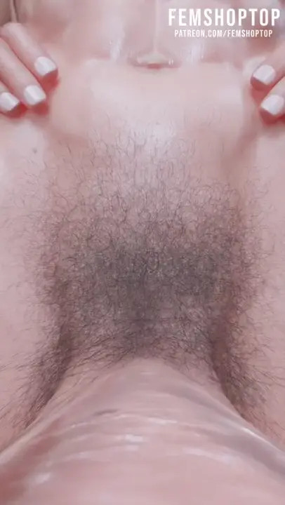 Wonder What Her Pubes Smell Like [Female POV][FemShopTop][4K]