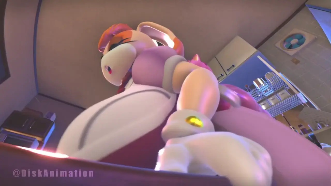 Amy Smashing Vanilla