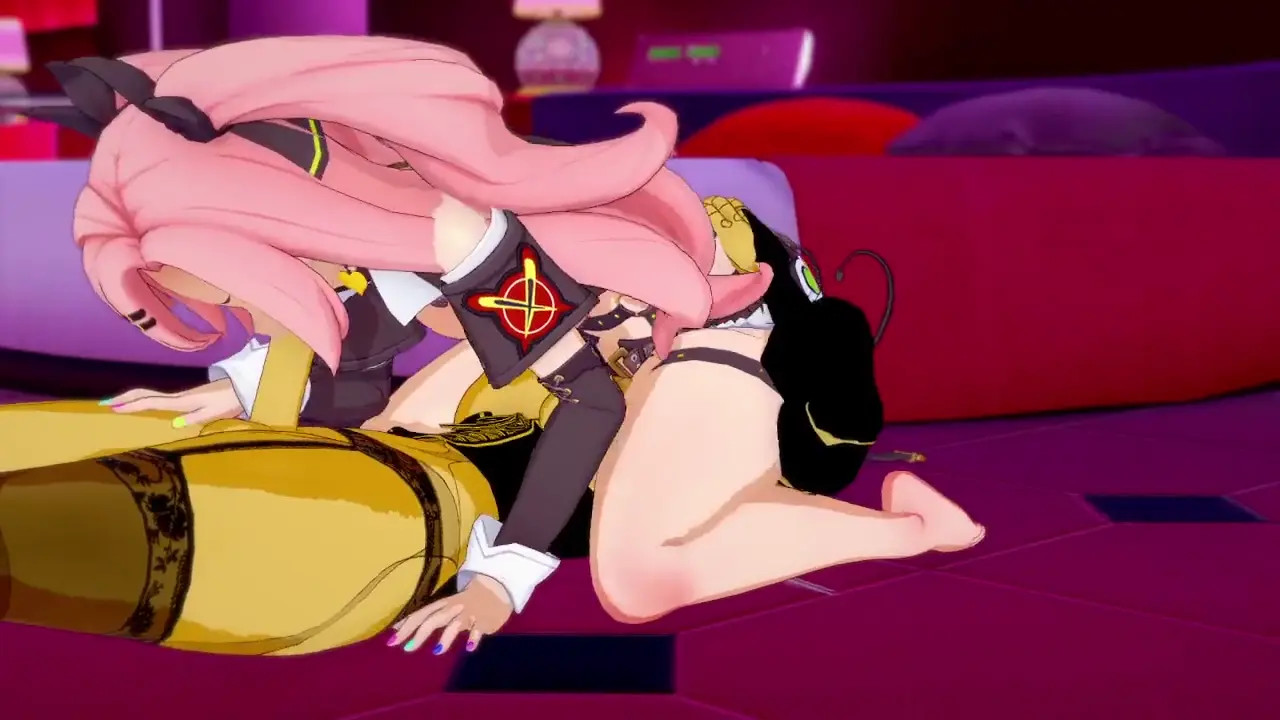 Nicole impregnated by Futa Queen Bee