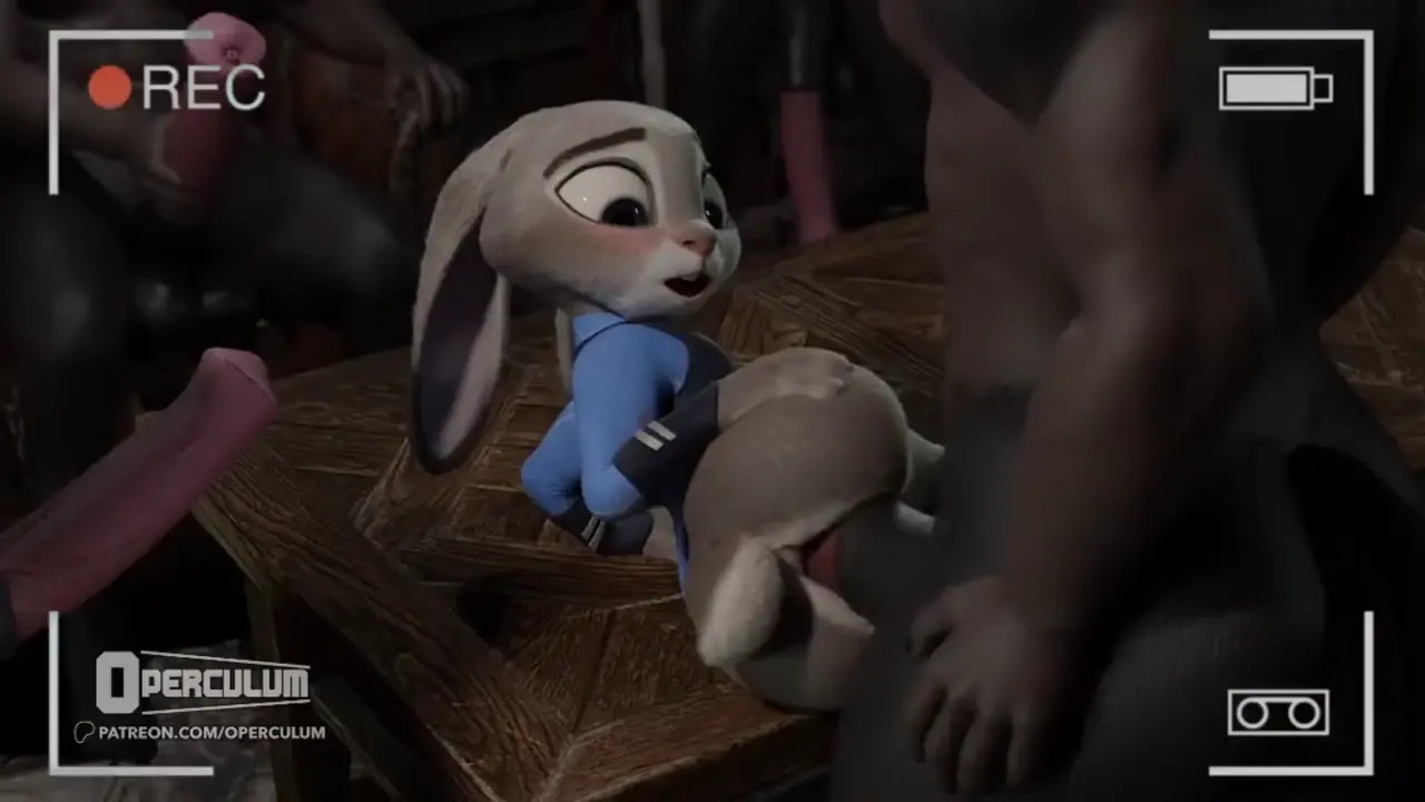 Judy Hopps between stallions (BBC)