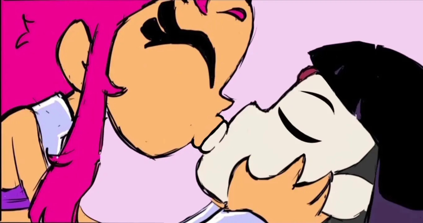 Starfire kissing Raven