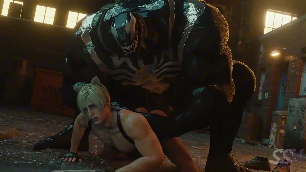 SSH - Leon take 19 inches of Venom