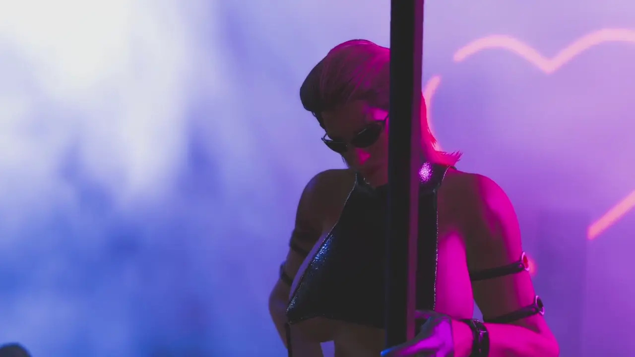 Meredith Stout seduces big black cock for fun in strip club after work