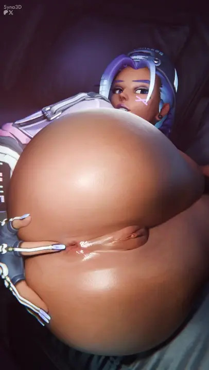Sombra fingering her asshole...