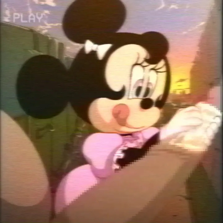 Minnie massaging the homeless