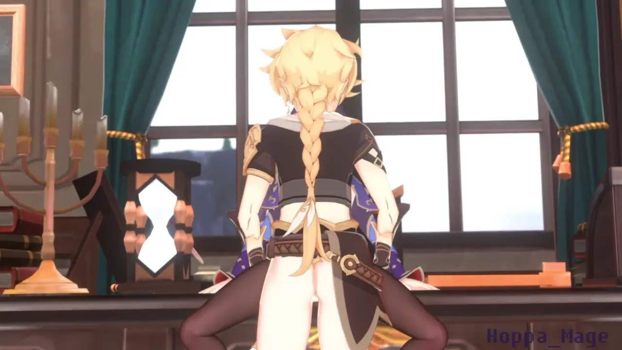 Mona on table [Hoppa_Mage]