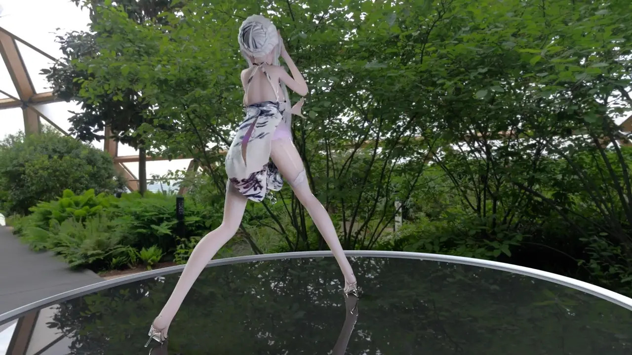 Forget Skyrim. Illustrious Dance