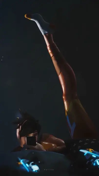 Tracer Just Wants to Show You How Flexible She Is