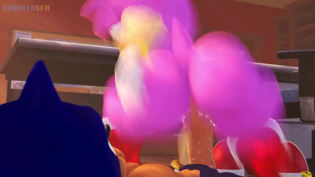 Amy Riding Sonic